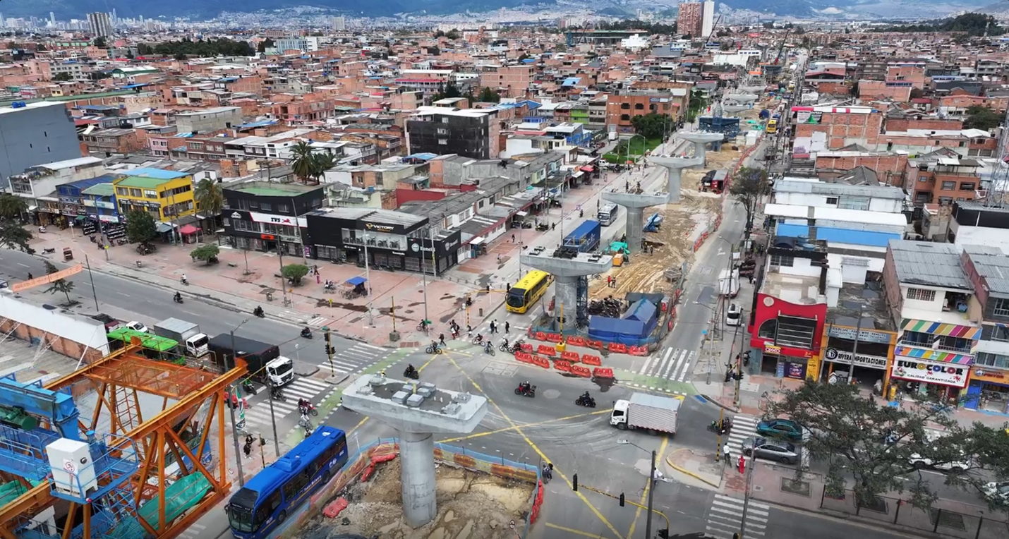 Vía Agoberto Mejía