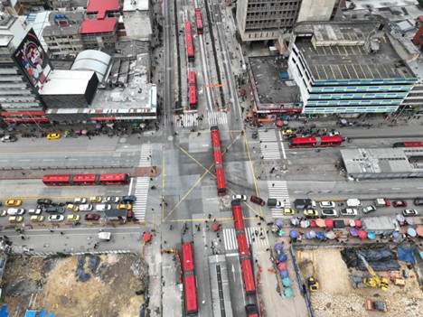 Desvíos para las obras del deprimido de la calle 13