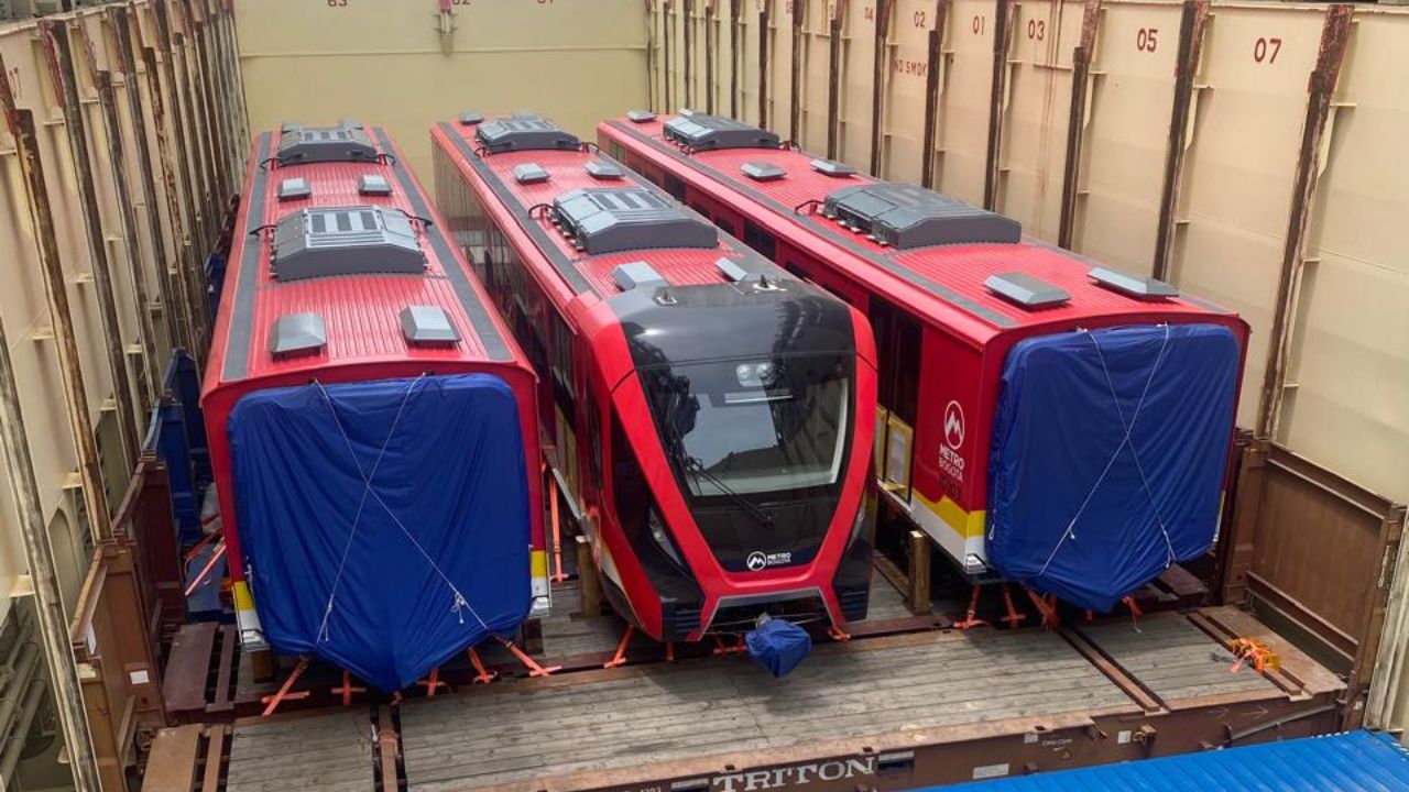 Por fin llegó el primer tren del Metro de Bogotá: alcalde Carlos Galán