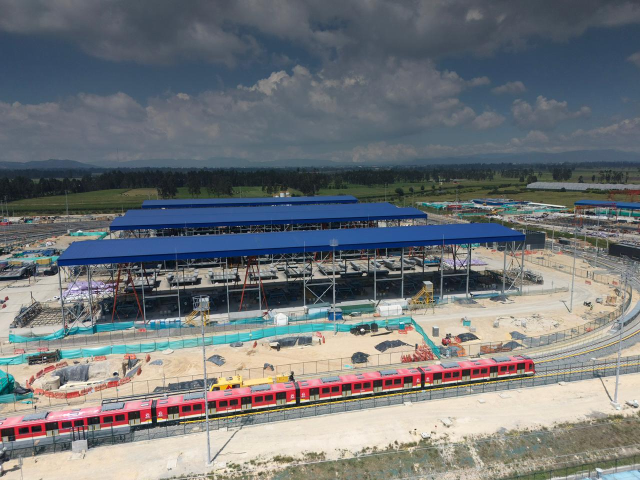 Primer tren de la Línea 1