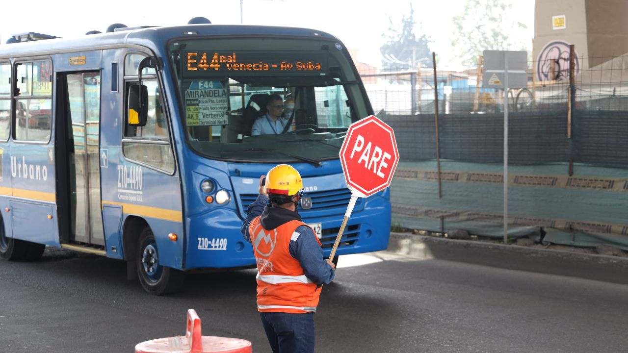 Traslados de redes secundarias en el tramo 2 de la PLMB