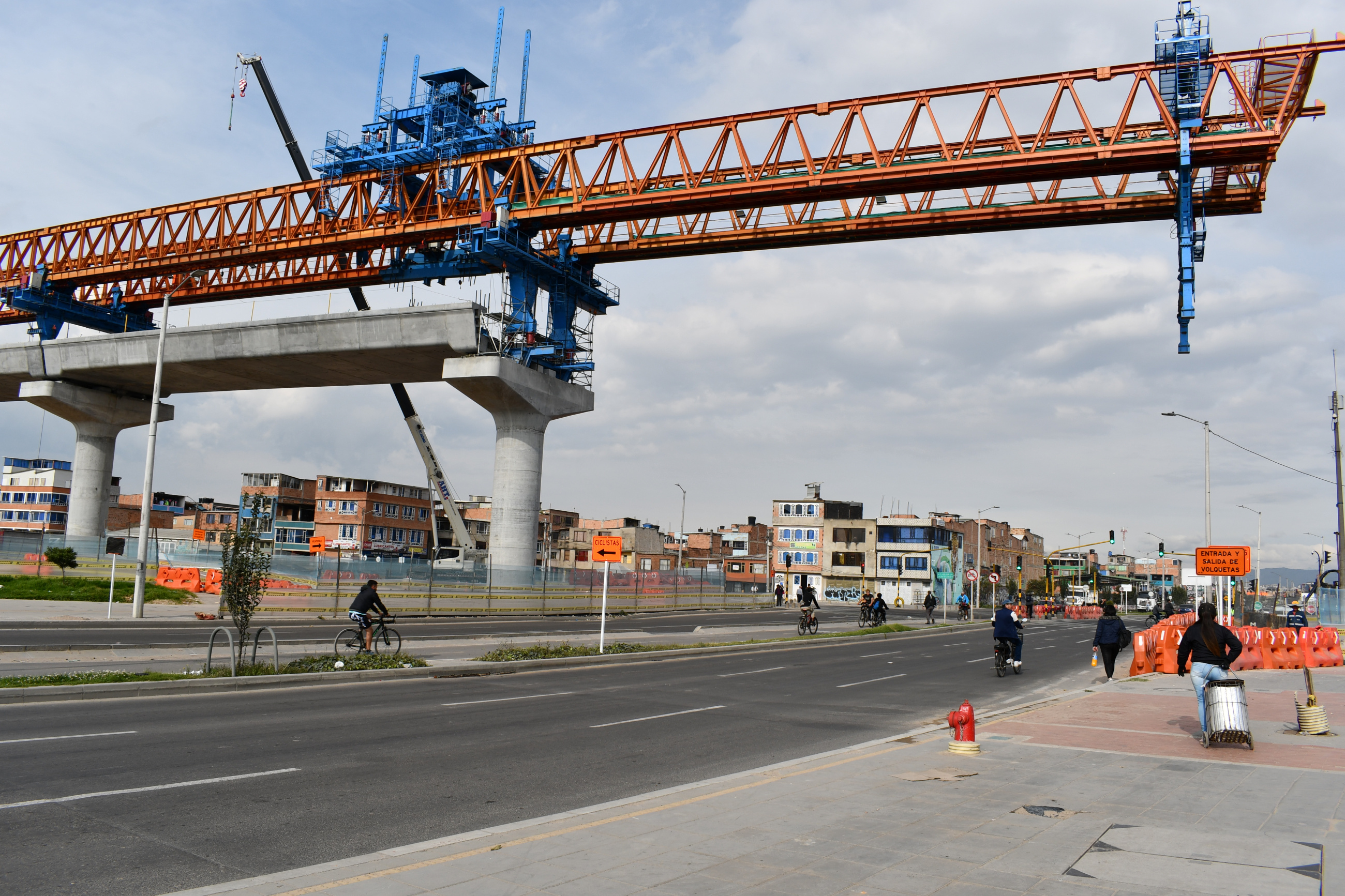 Viga Lanzadora, av. Villavicencio con av. Guayacanes