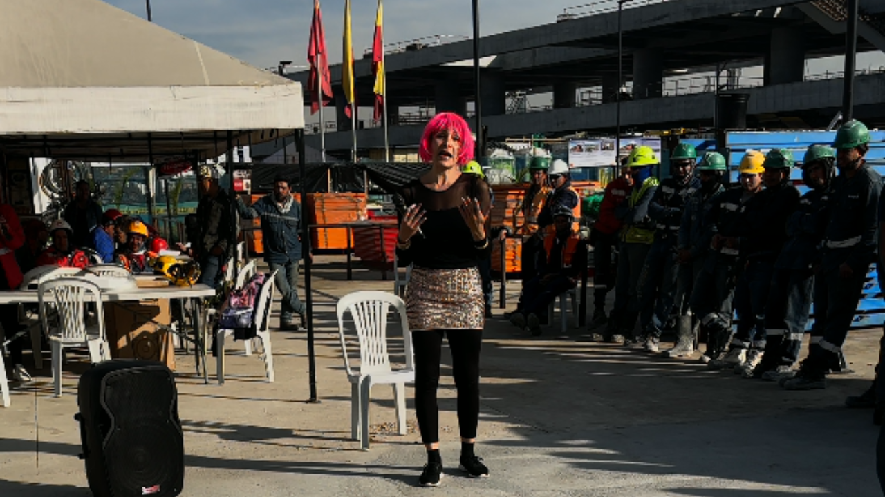 Jornada de sensibilización con trabajadores del Metro de Bogotá