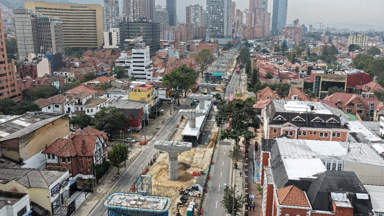Columnas construidas sobre la Caracas